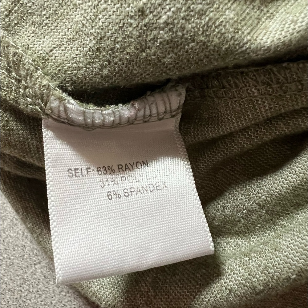 Rose & Olive 2X top sage Green‎ tunic style plus size woven fabric - Picture 6 of 6
